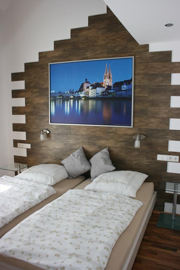 Hotel Am Donaubogen Sarching Exteriör bild